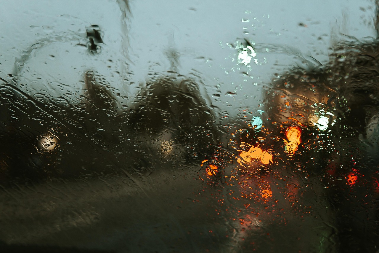 雨の中の運転